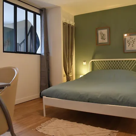 Le 8 Maison De Elegante Et Confort Saint-Martin-la-Rivière